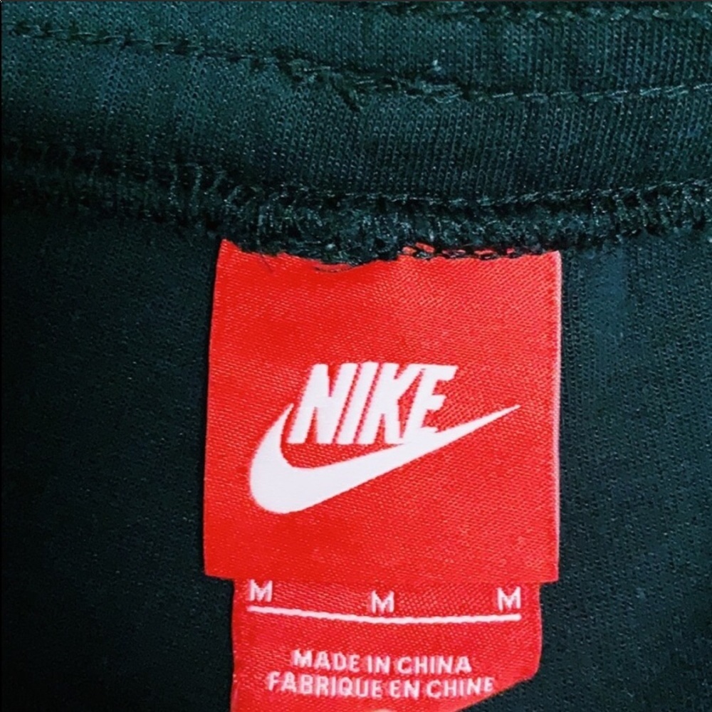 Men's NIKE black tech fleece short 2.0